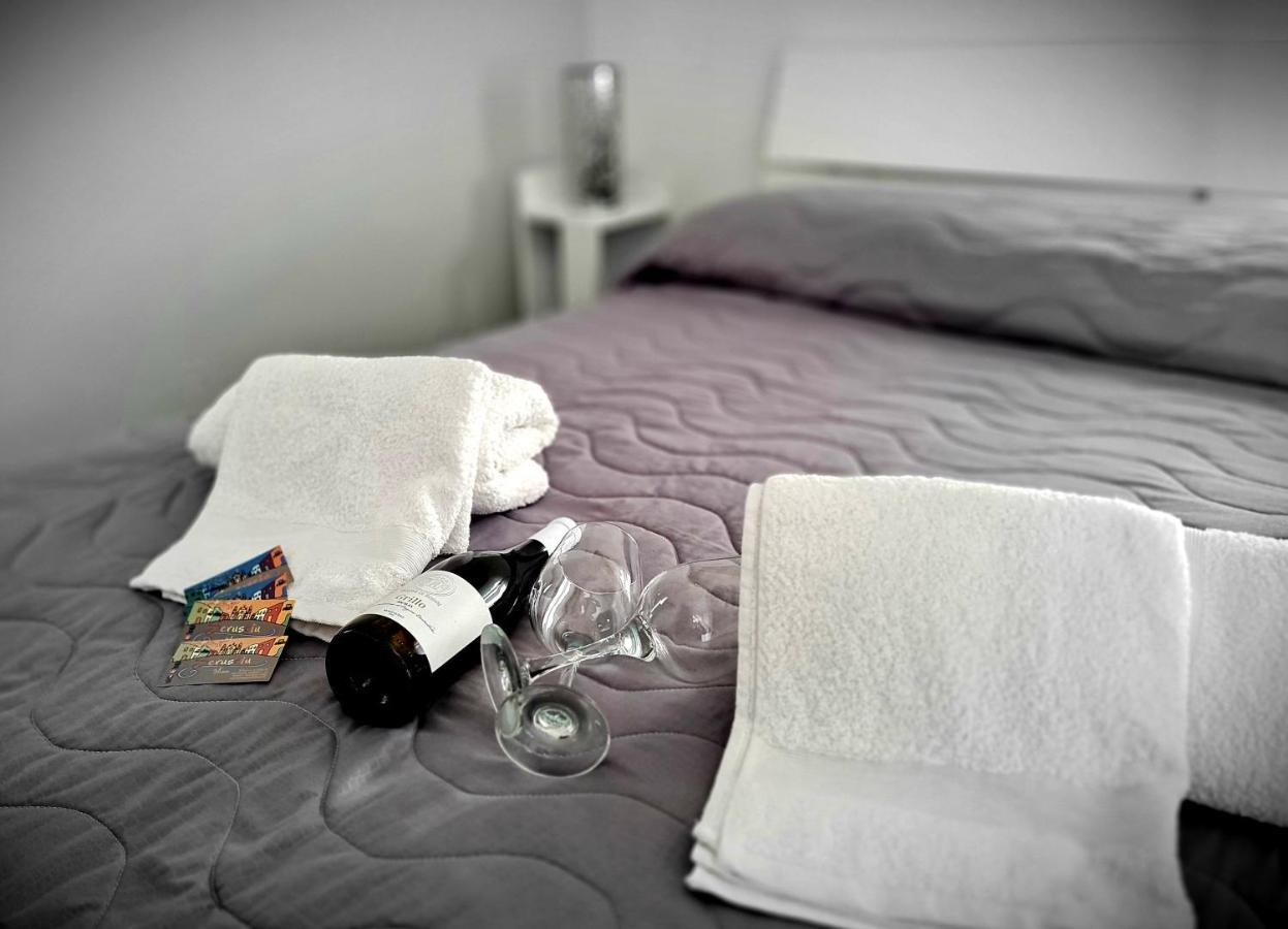 Scrusciu Home テッラジーニ エクステリア 写真